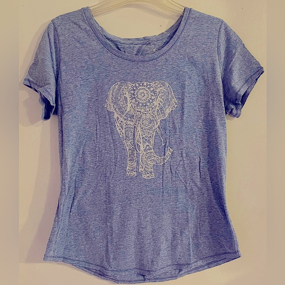 Blue Elephant Top with Keyhole Opening on Back St. John’s Bay Medium - Picture 2 of 3